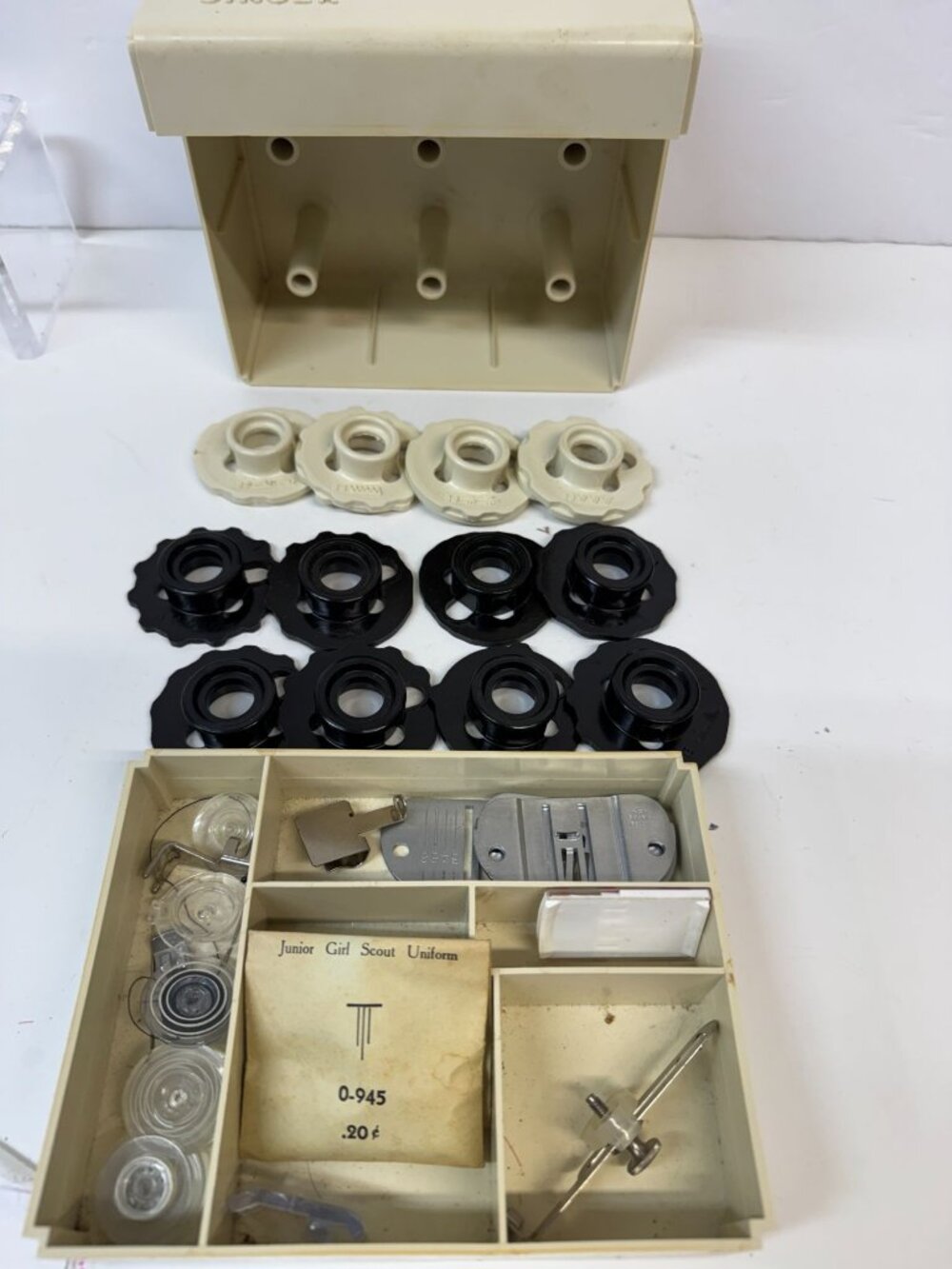 Vtg Singer Top Hat Stitch Cams and Foot Plates & More